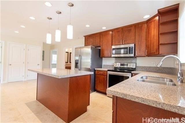 2137 Wilder Ave - Photo 3 of 9