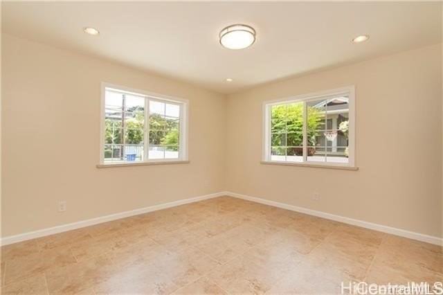 2137 Wilder Ave - Photo 5 of 9