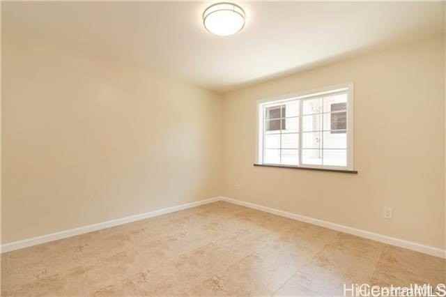 2137 Wilder Ave - Photo 6 of 9