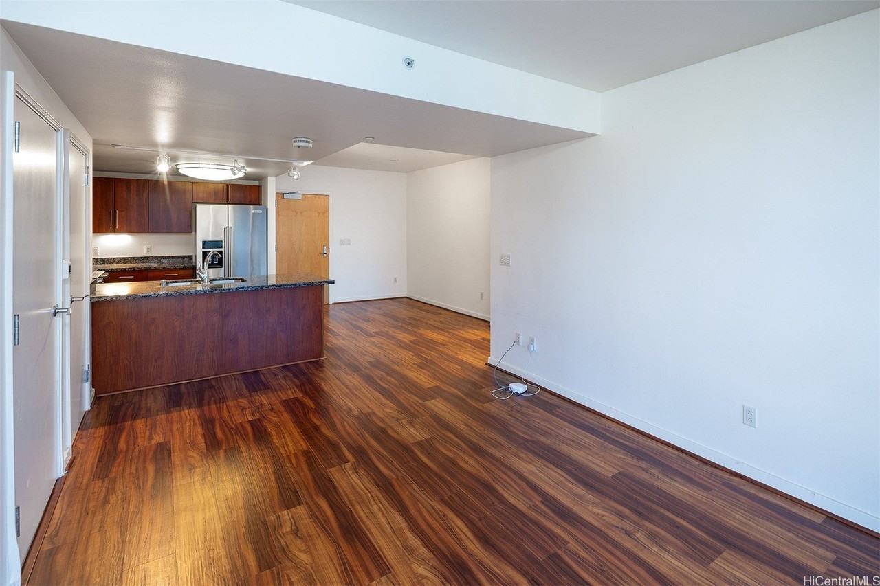 600 Queen St #904 - Photo 5 of 13