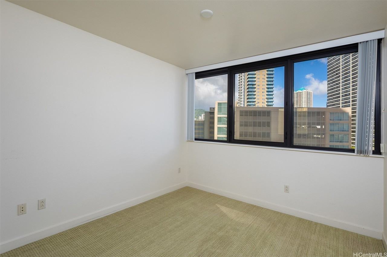 600 Queen St #904 - Photo 7 of 13