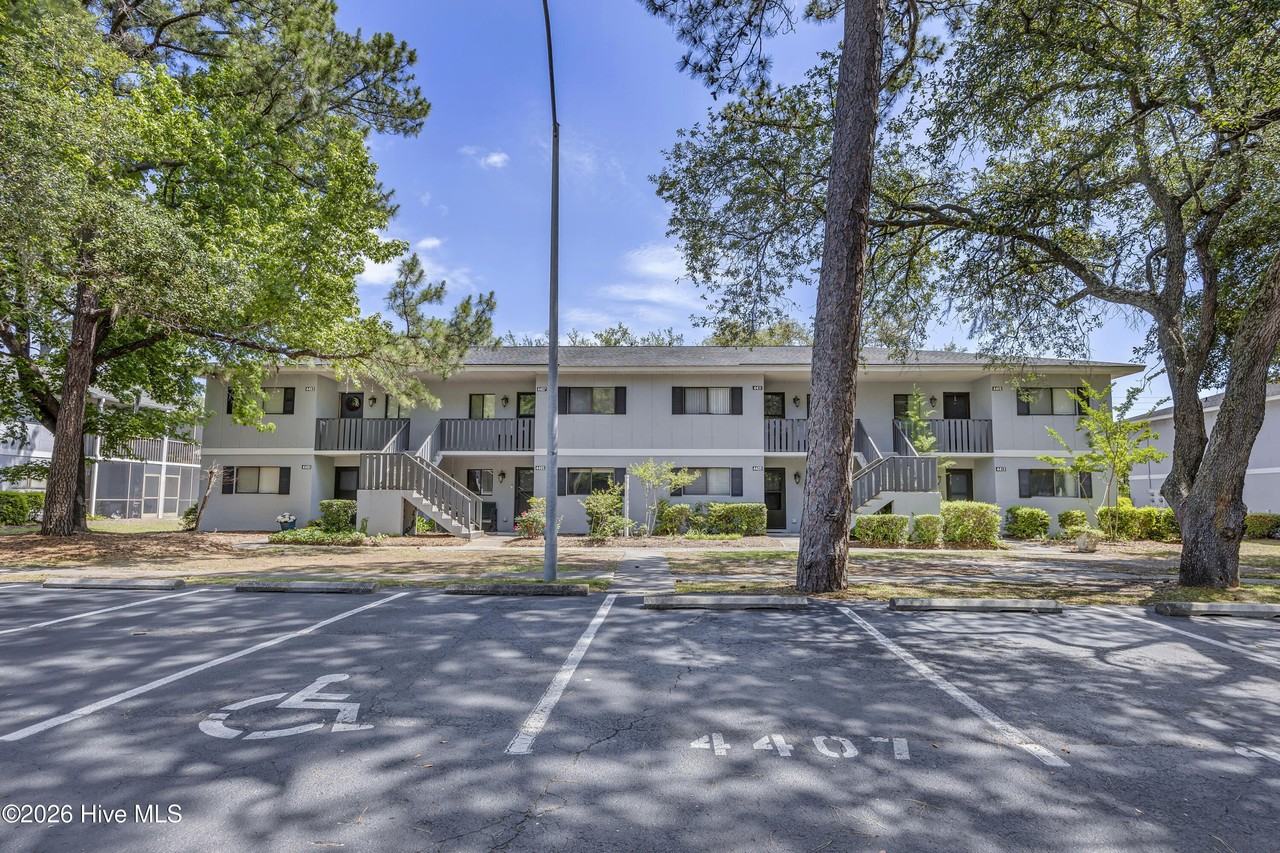 4403 Holly Tree Rd