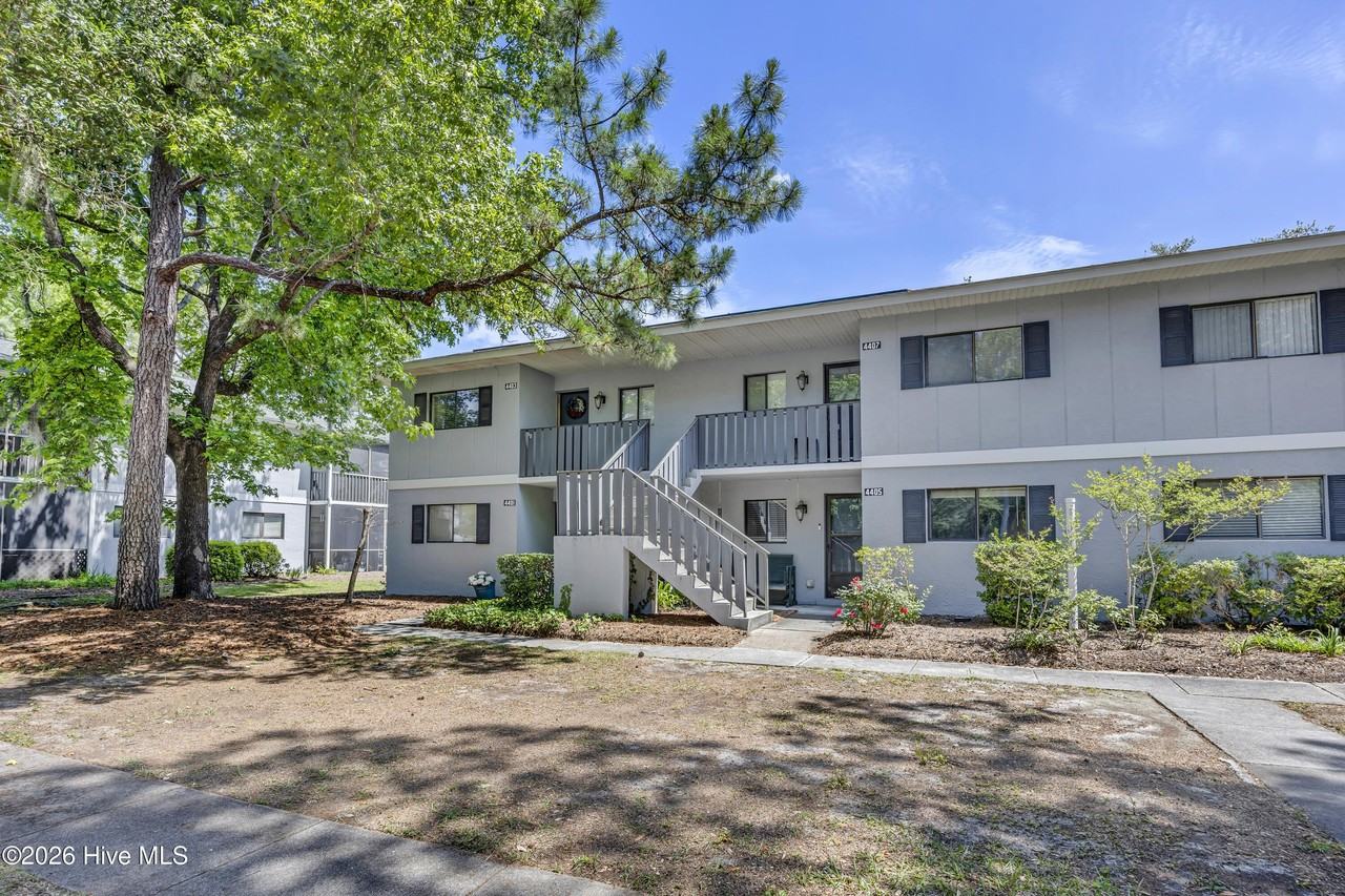 4403 Holly Tree Rd - Photo 2 of 26
