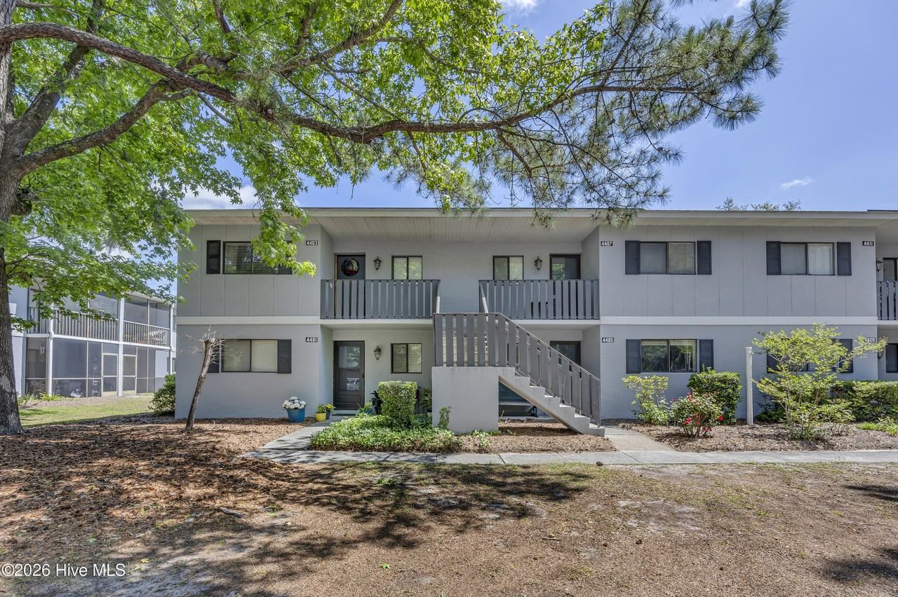 4403 Holly Tree Rd - Photo 4 of 26