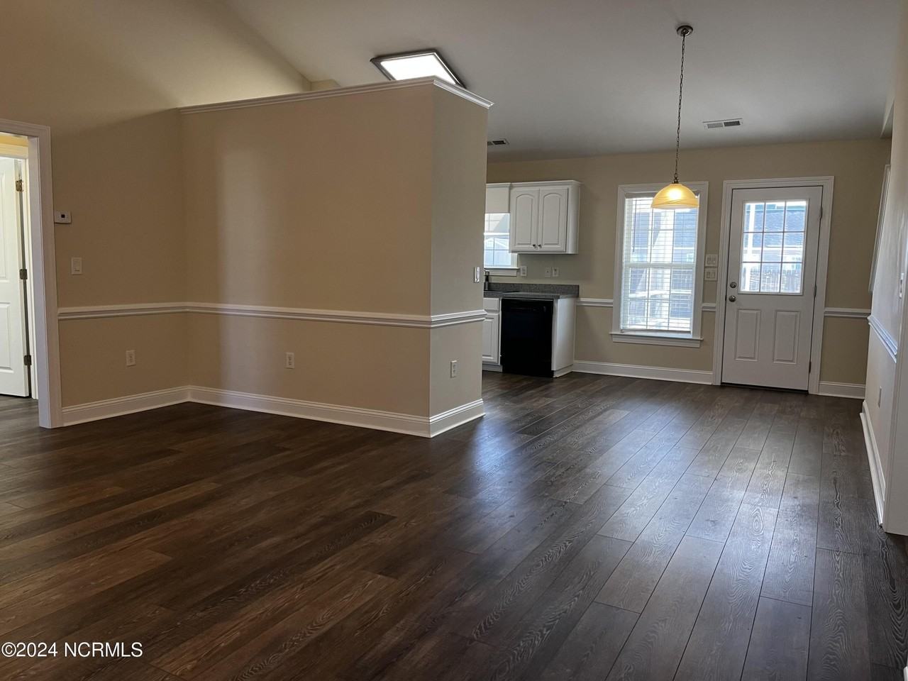 2927 Tesie Trl - Photo 6 of 24