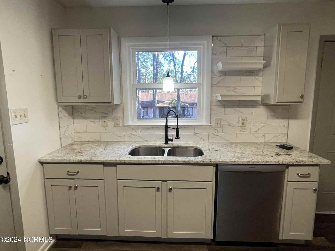 3332 Red Fox Rd - Photo 6 of 17
