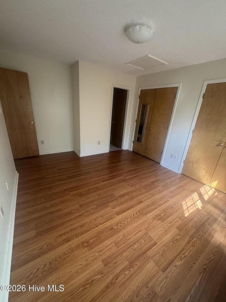 721 Carolina 24 Business - Photo 2 of 6