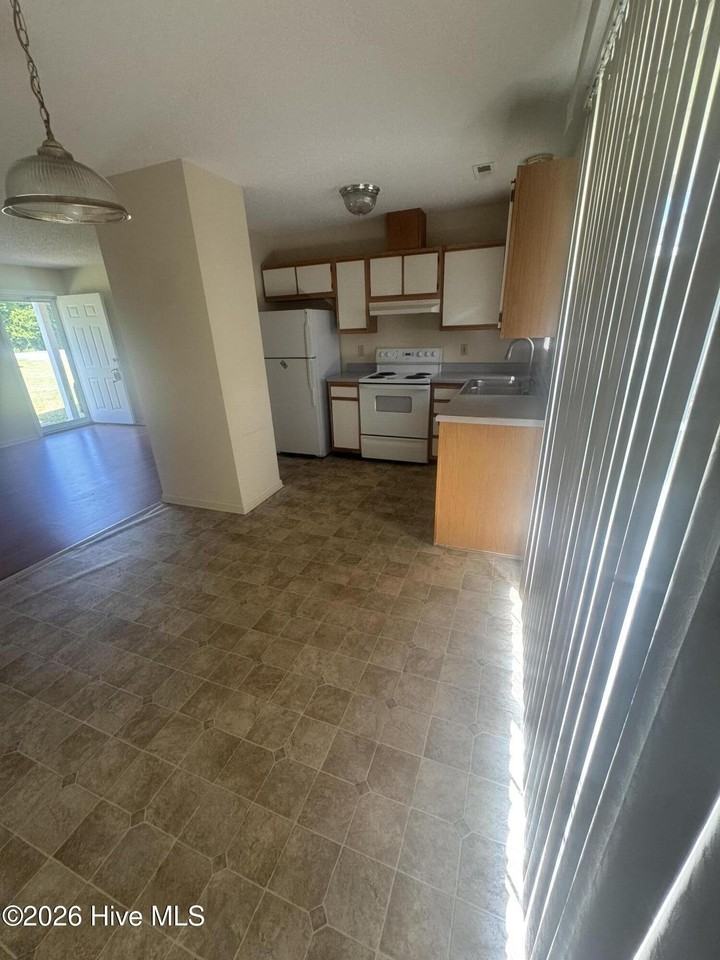 721 Carolina 24 Business - Photo 5 of 6