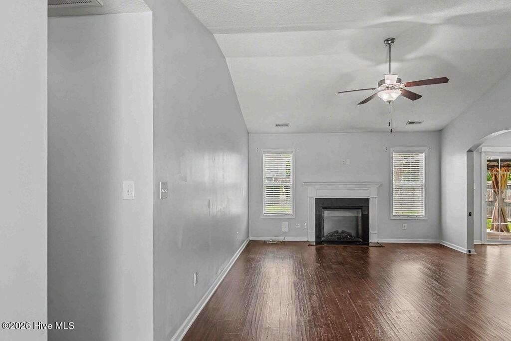 207 Imperial Ln - Photo 3 of 39
