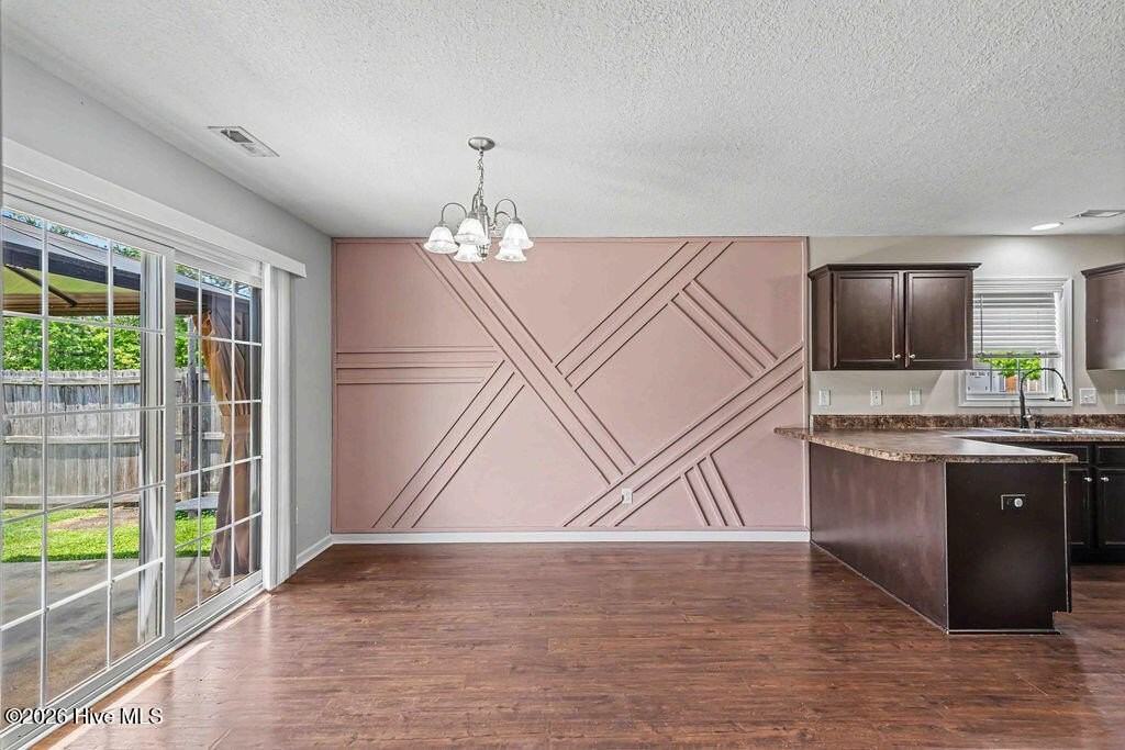 207 Imperial Ln - Photo 7 of 39