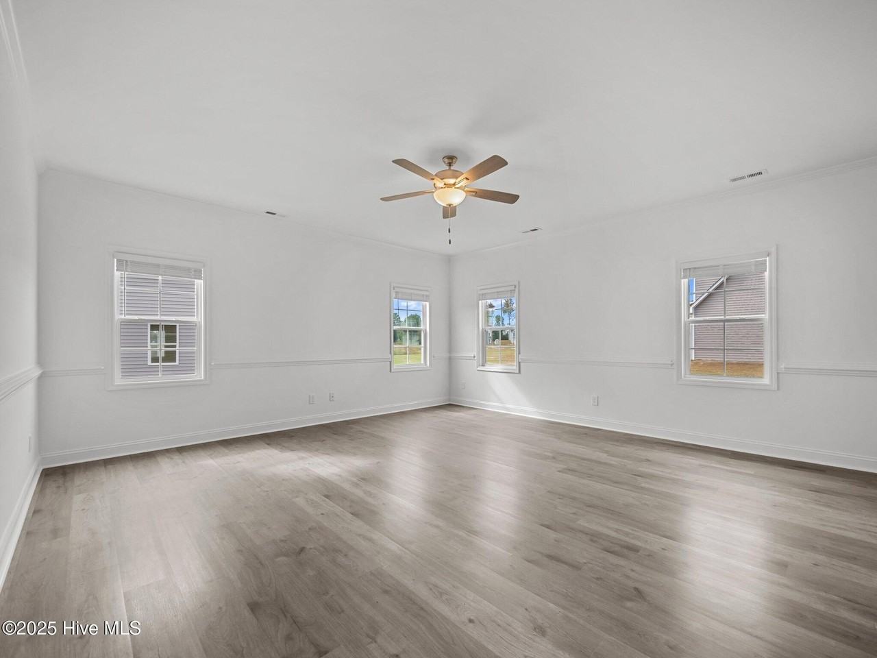 507 Harvest Meadows Xing - Photo 6 of 29