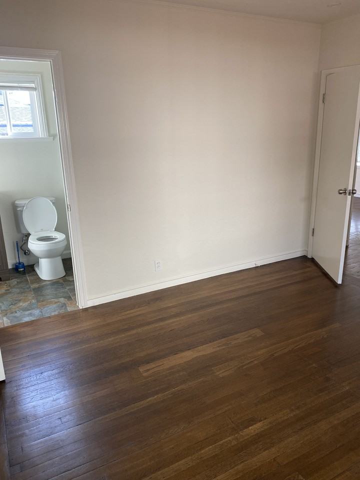 1782 Oriole Ave #1 - Photo 6 of 12