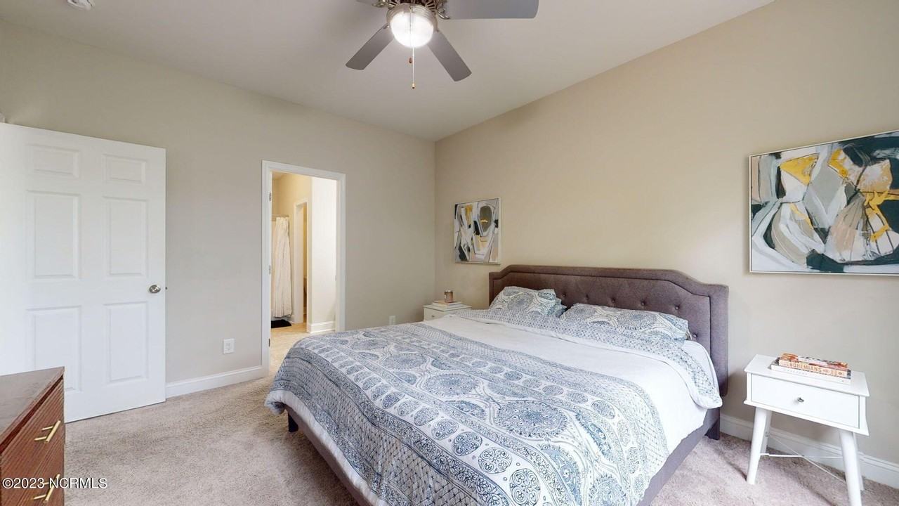 206 N Stingray Ln - Photo 4 of 7