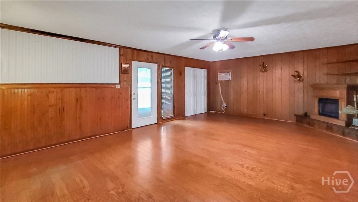 304 Olmstead Pl - Photo 4 of 19