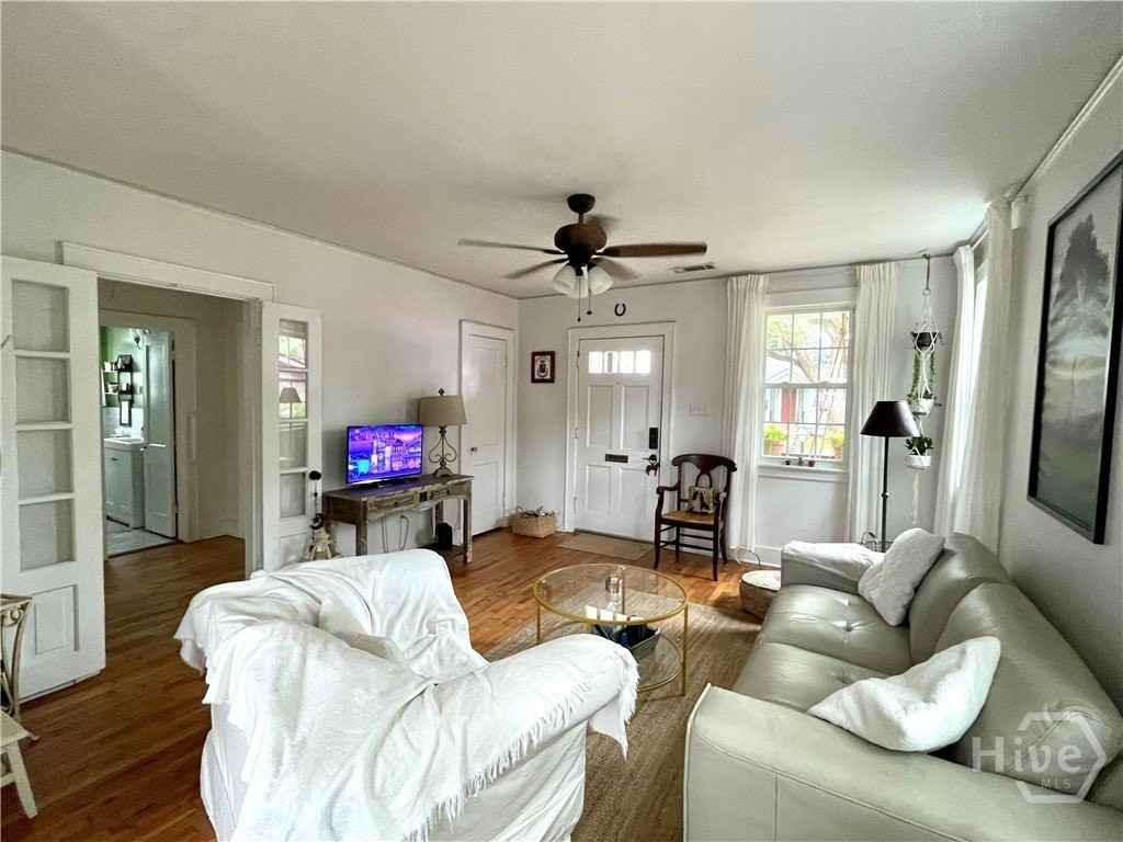 12 W 51st St - Photo 3 of 14