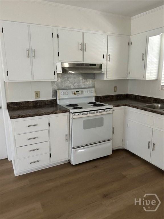 2201 E 37th St - Photo 5 of 31