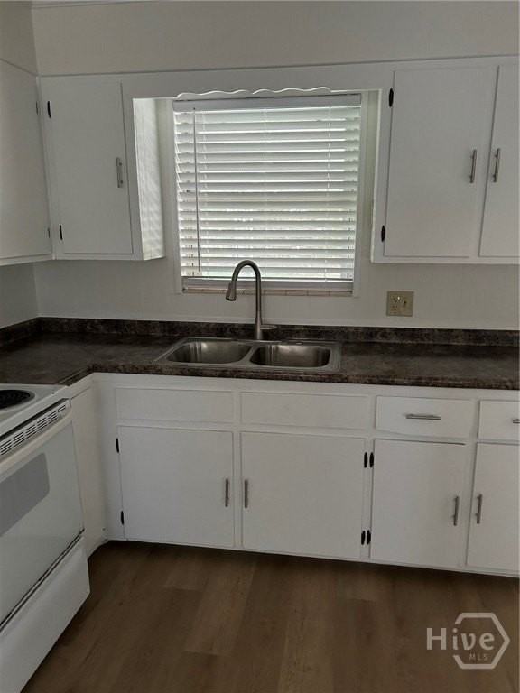 2201 E 37th St - Photo 6 of 31