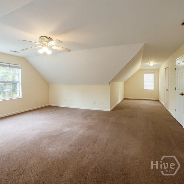 1315 - Upstairs Bonaventure Road - Photo 2 of 15