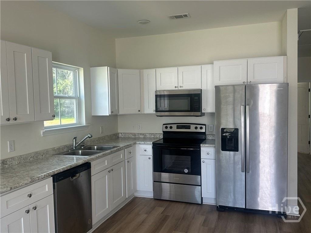 373 Carter Rd #B - Photo 3 of 15