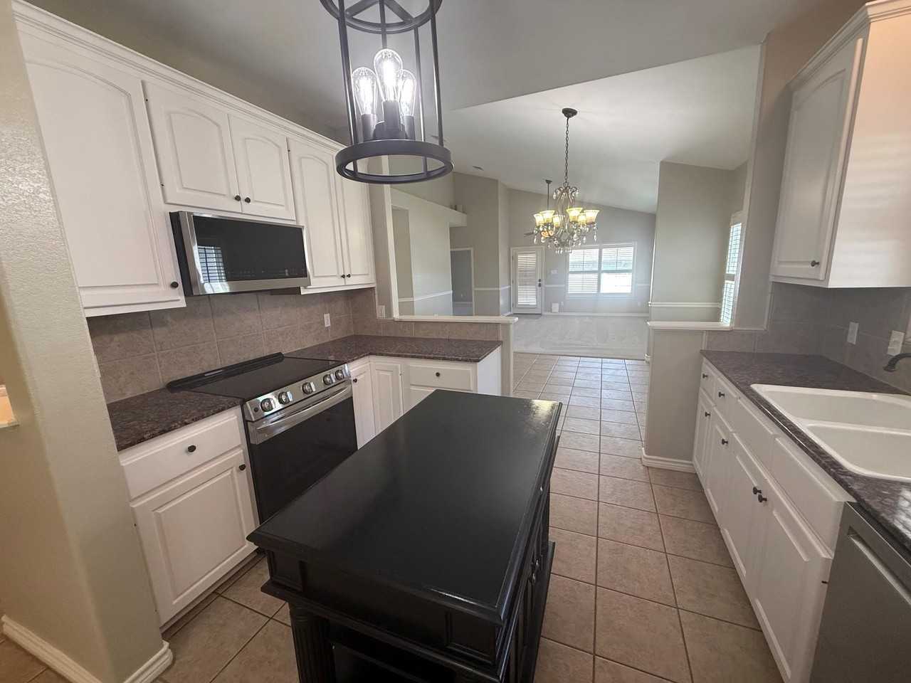 125 Dove Ln - Photo 4 of 16