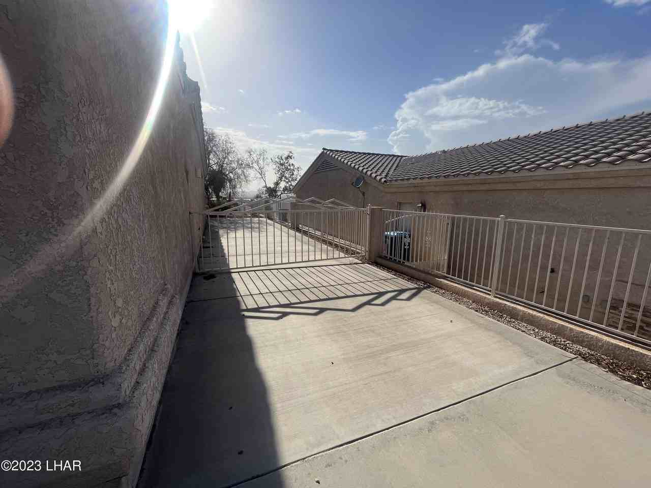 1311 Aviation Dr - Photo 3 of 44