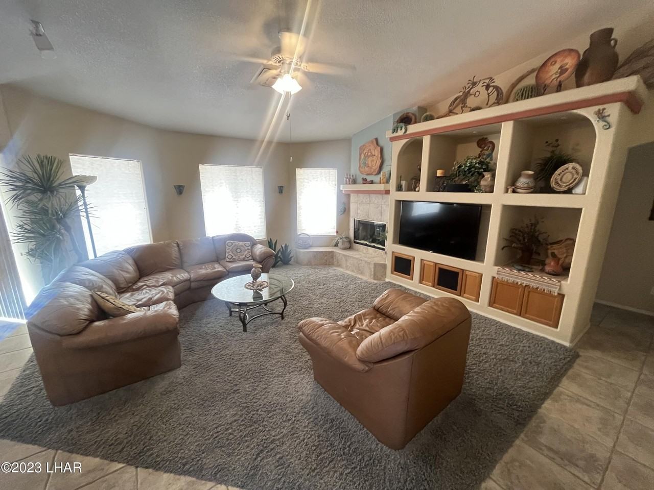1311 Aviation Dr - Photo 5 of 44