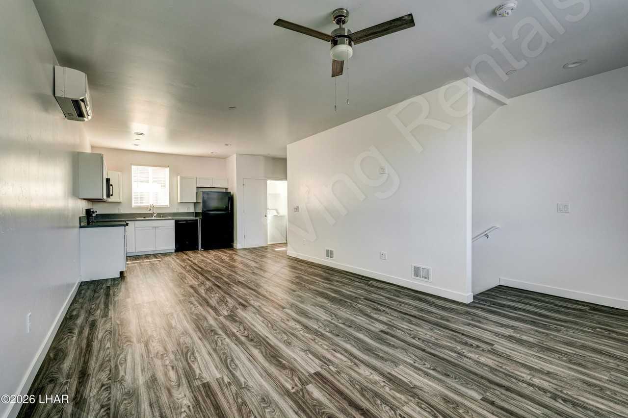 2061 Magnolia Dr #A102 - Photo 6 of 23