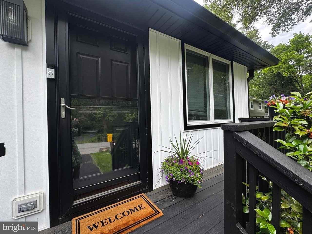 864 Dogwood Trl - Photo 2 of 22