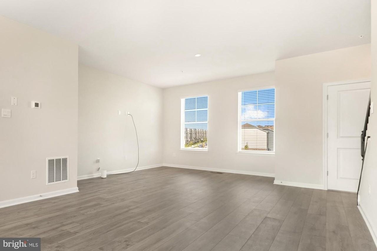 450 Herringbone Way - Photo 6 of 50