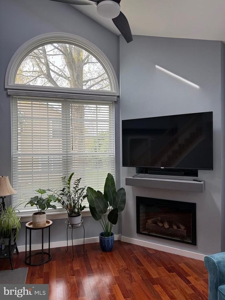 16210 Ellipse Ter - Photo 2 of 15