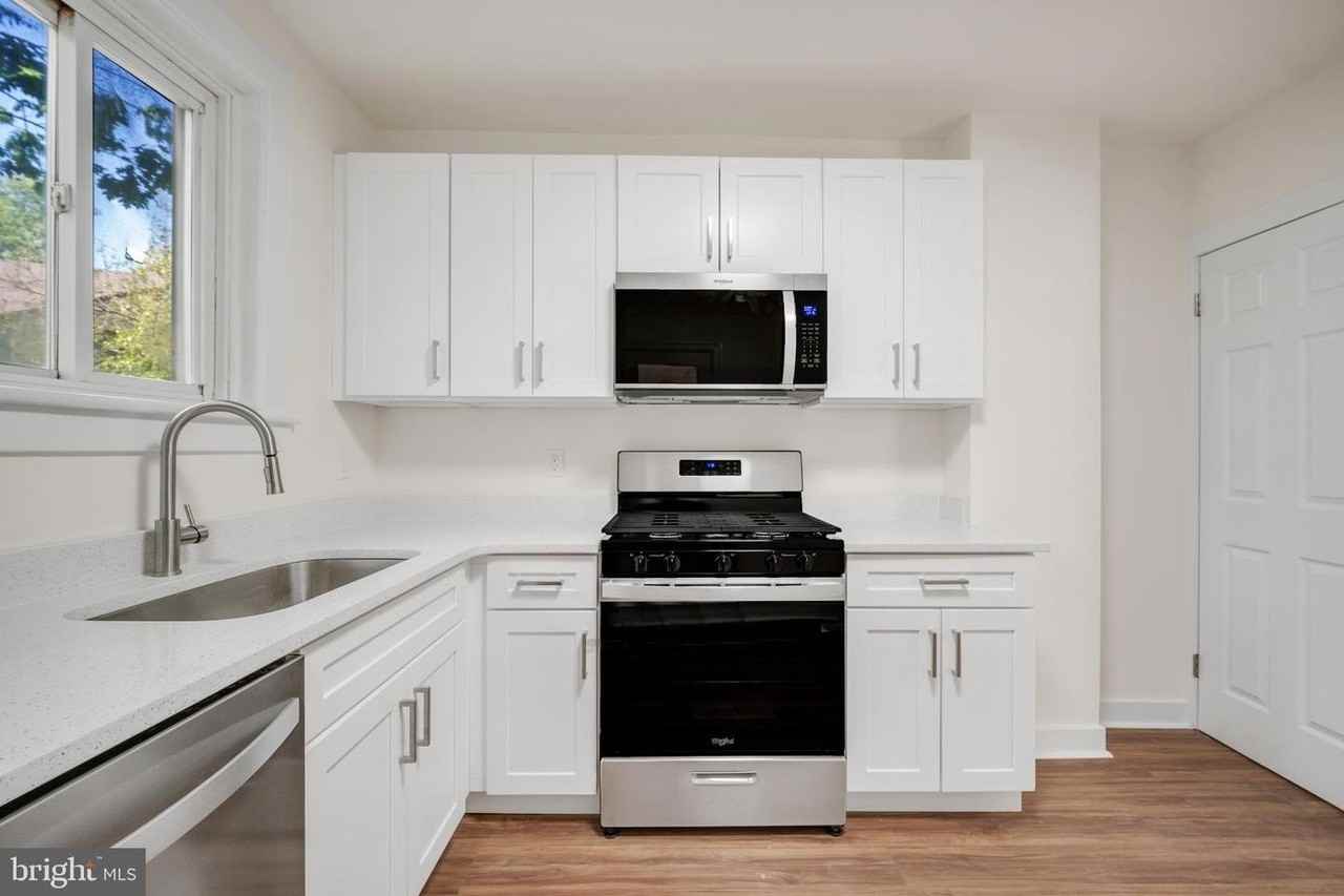 140 S Keswick Ave - Photo 7 of 18
