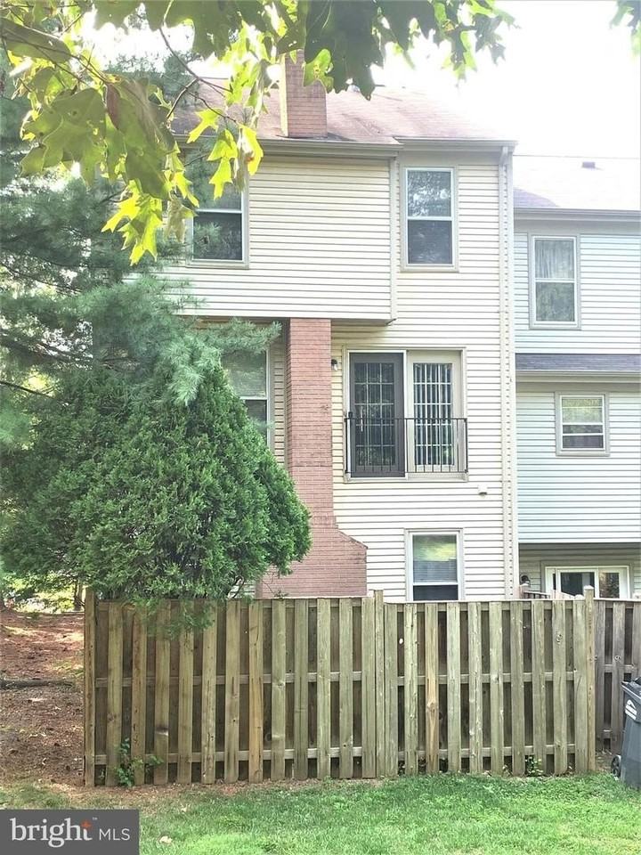 5623 Gresham Ln - Photo 2 of 35