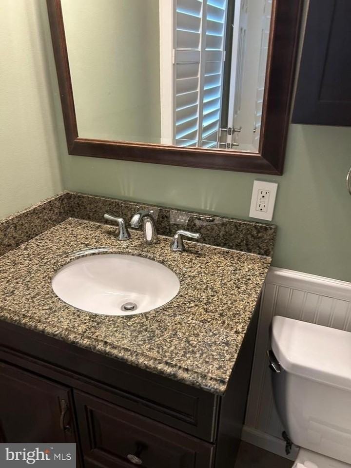 9238 Kristin Ln - Photo 7 of 18