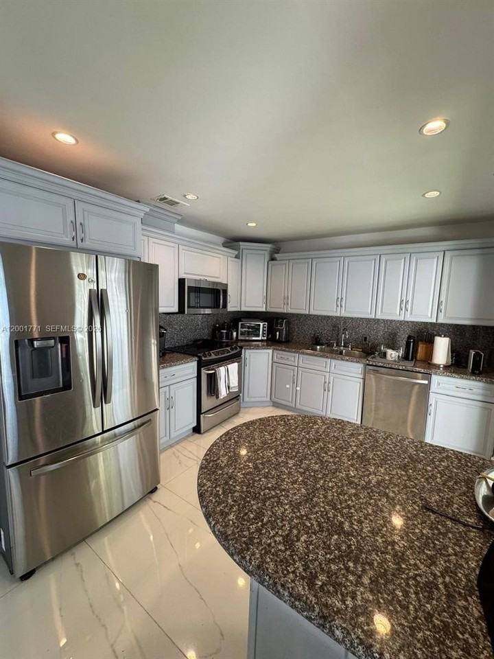 230 Cranwood Dr - Photo 7 of 28