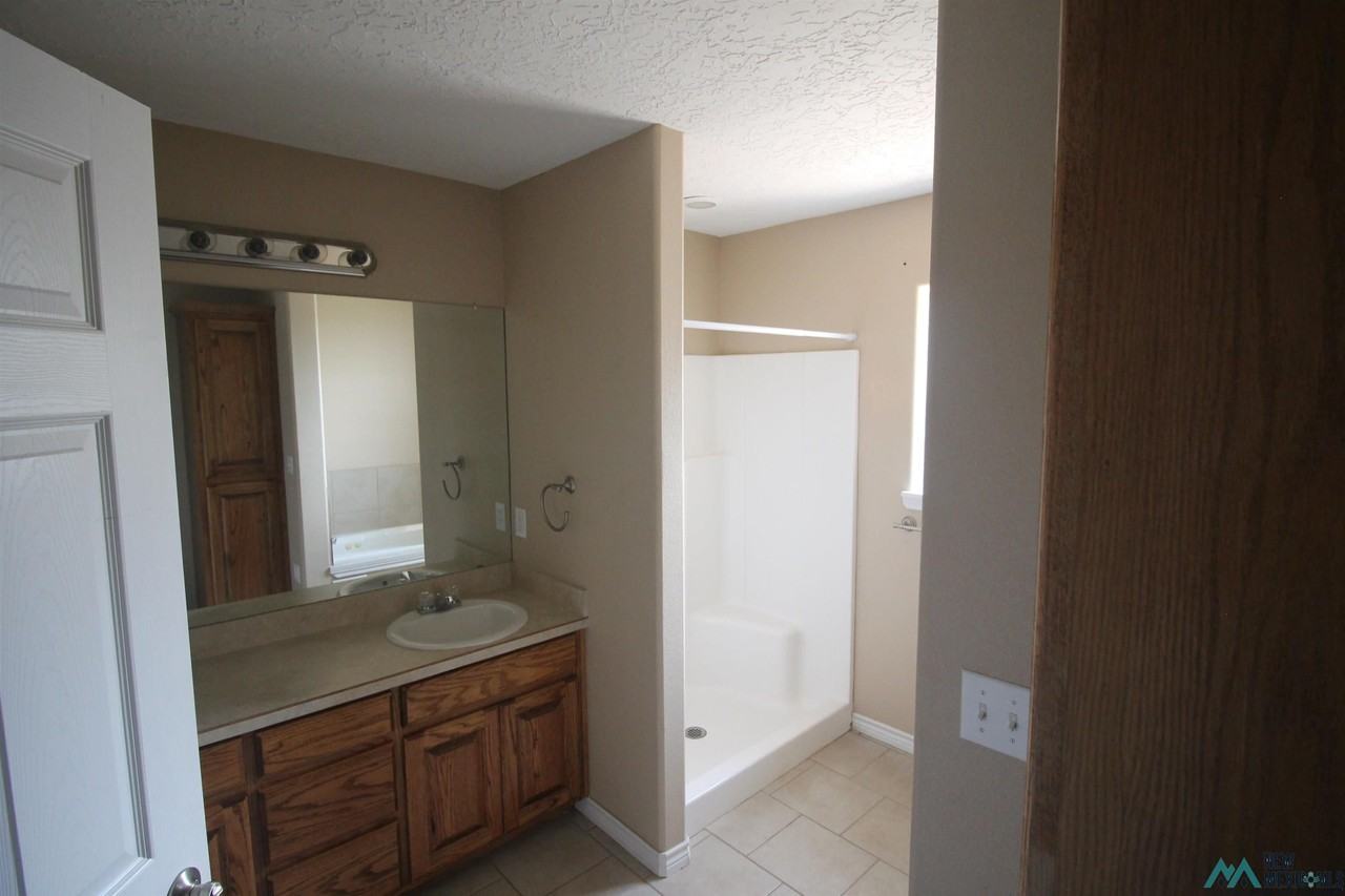 708 Bison Rd Apt A - Photo 6 of 11