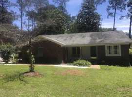 featured image of 2616 Lansing Dr