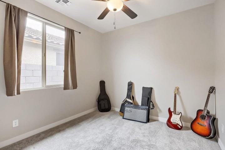 23220 W Miami St - Photo 4 of 14