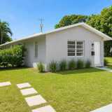 400 Se 14th St #A - Photo 1 of 1
