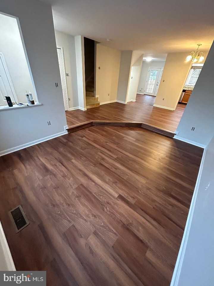 12434 Abbey Knoll Ct - Photo 4 of 21
