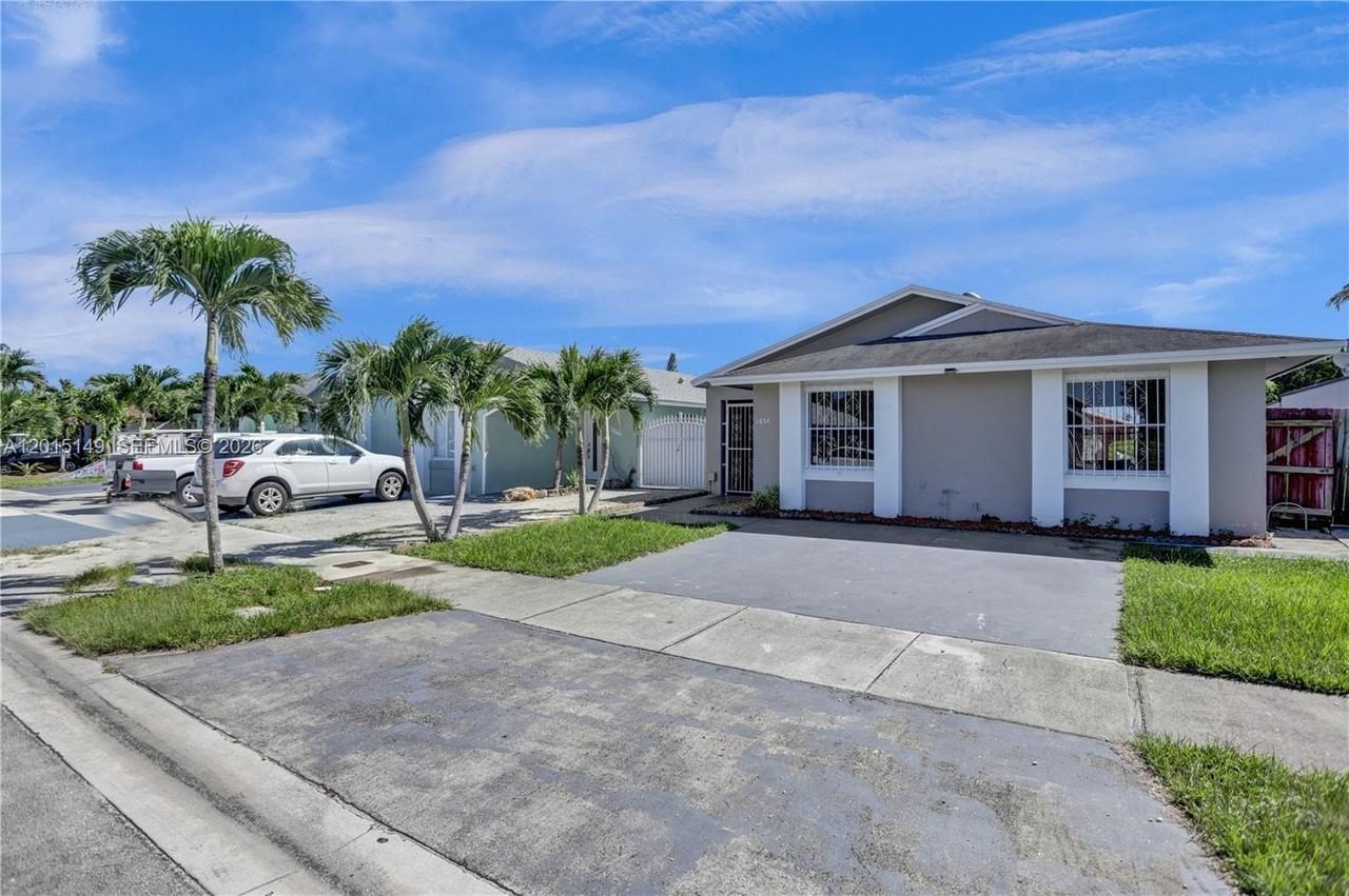 11854 Sw 210th St #X - Photo 3 of 50