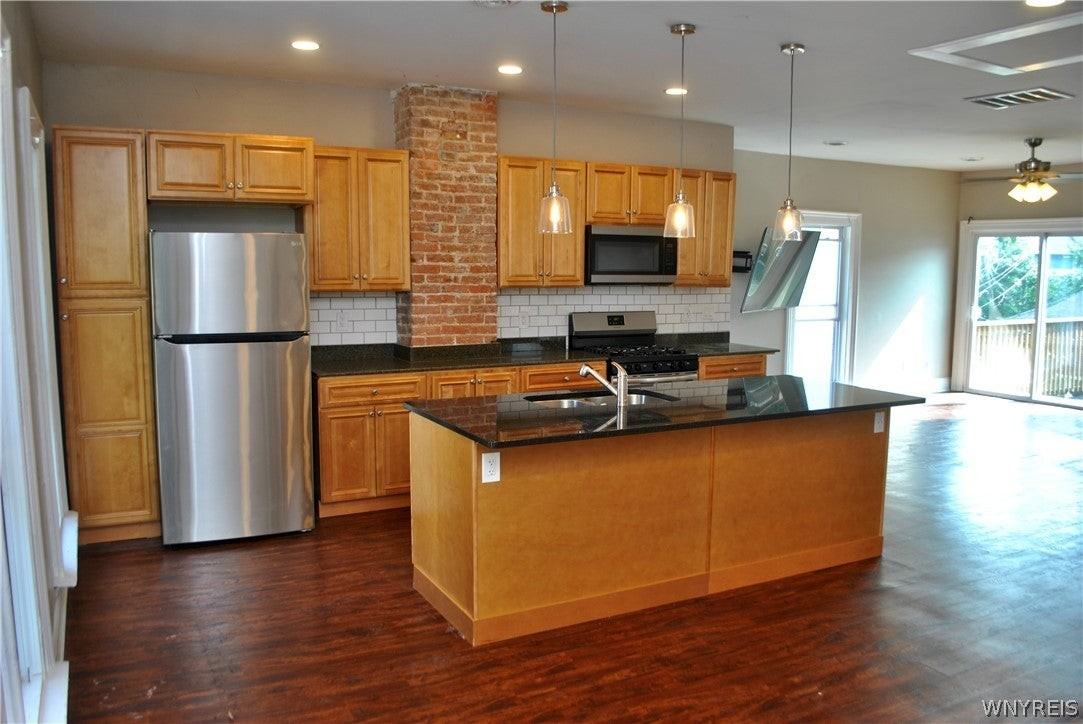 124 Normal Ave - Photo 2 of 14