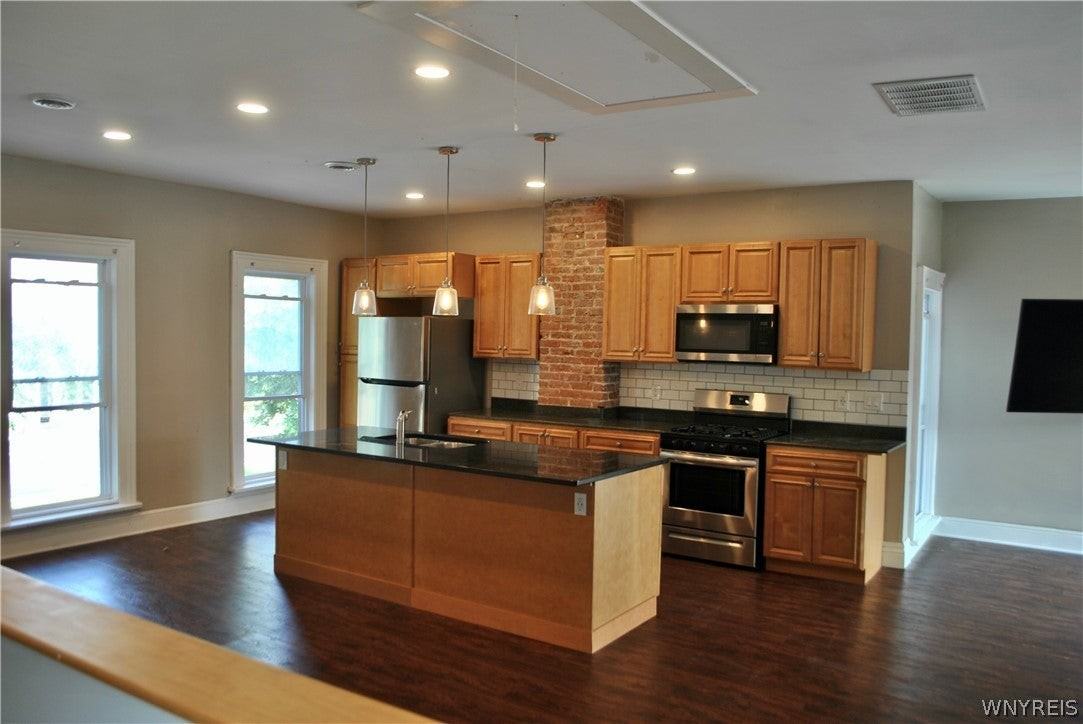 124 Normal Ave - Photo 4 of 14
