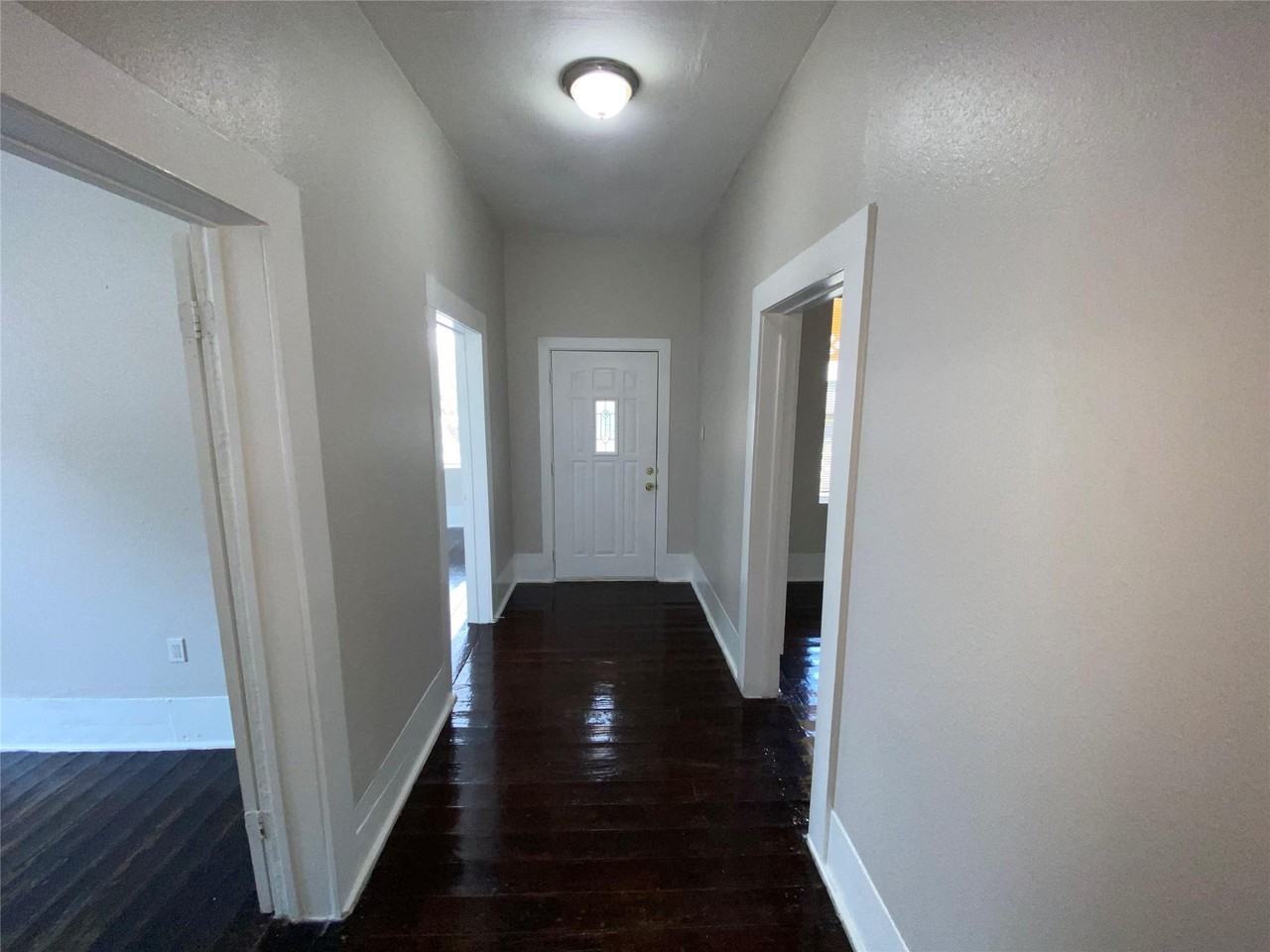 1517 Summer St - Photo 4 of 17
