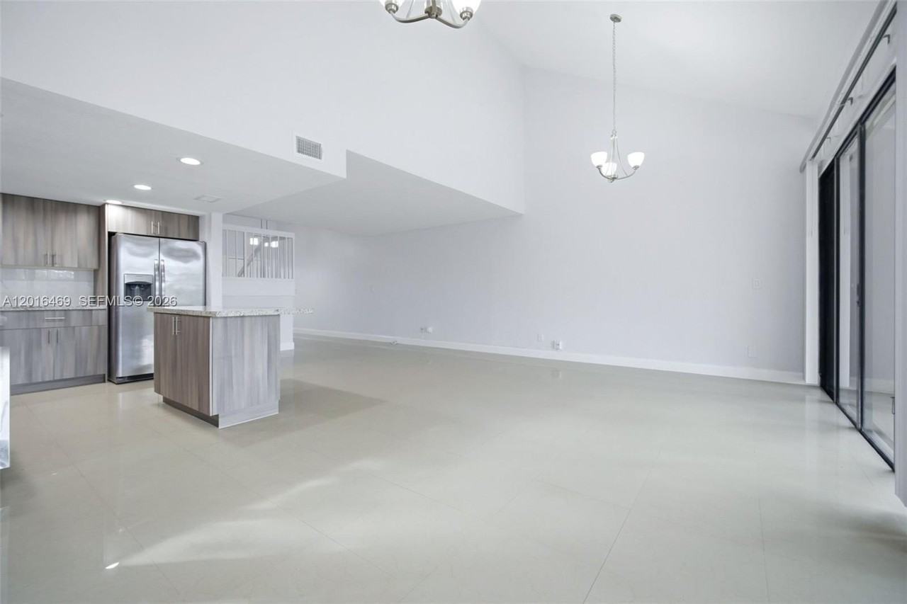 10941 N Lakeview Dr - Photo 6 of 36