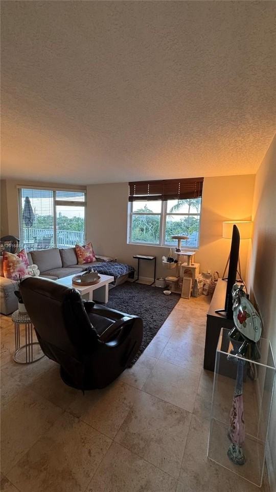 1555 N N.Treasure Dr #313 - Photo 4 of 12