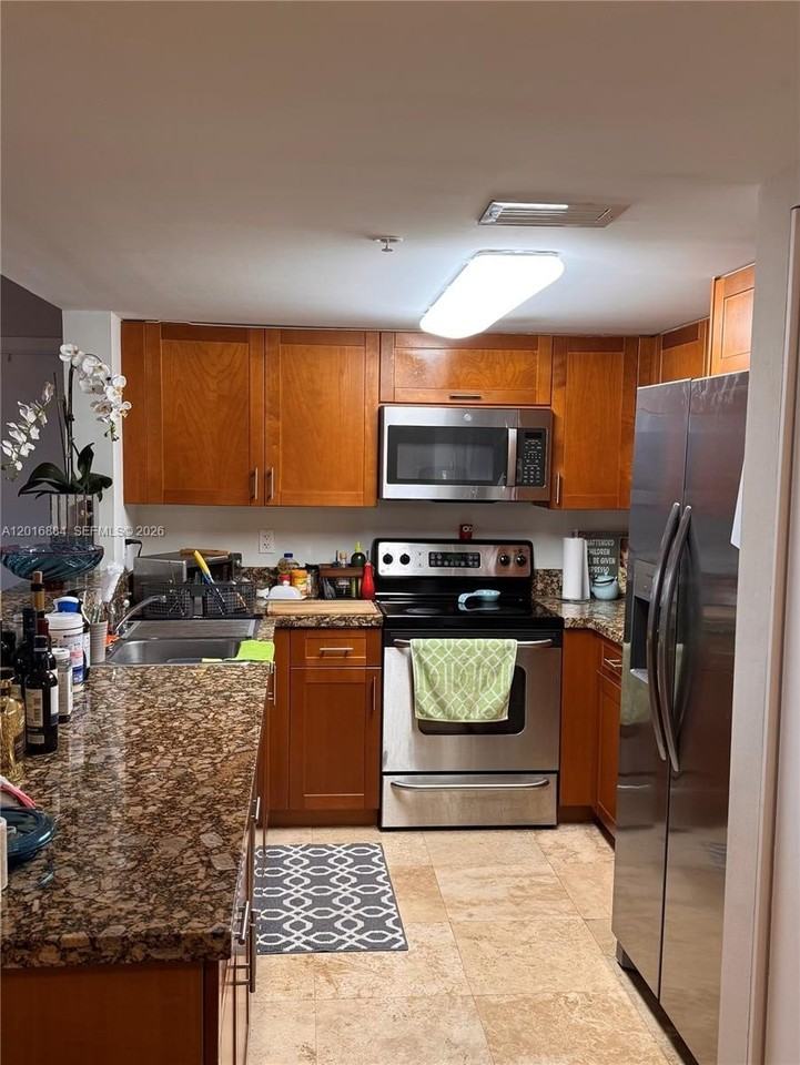 1555 N N.Treasure Dr #313 - Photo 7 of 12