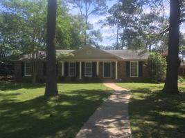 featured image of 1906 Robinhood Rd