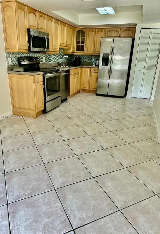 14530 Sw 142nd Court Cir - Photo 5 of 26