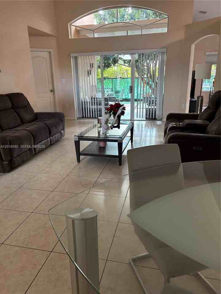 16274 Sw 71st Ter - Photo 4 of 7