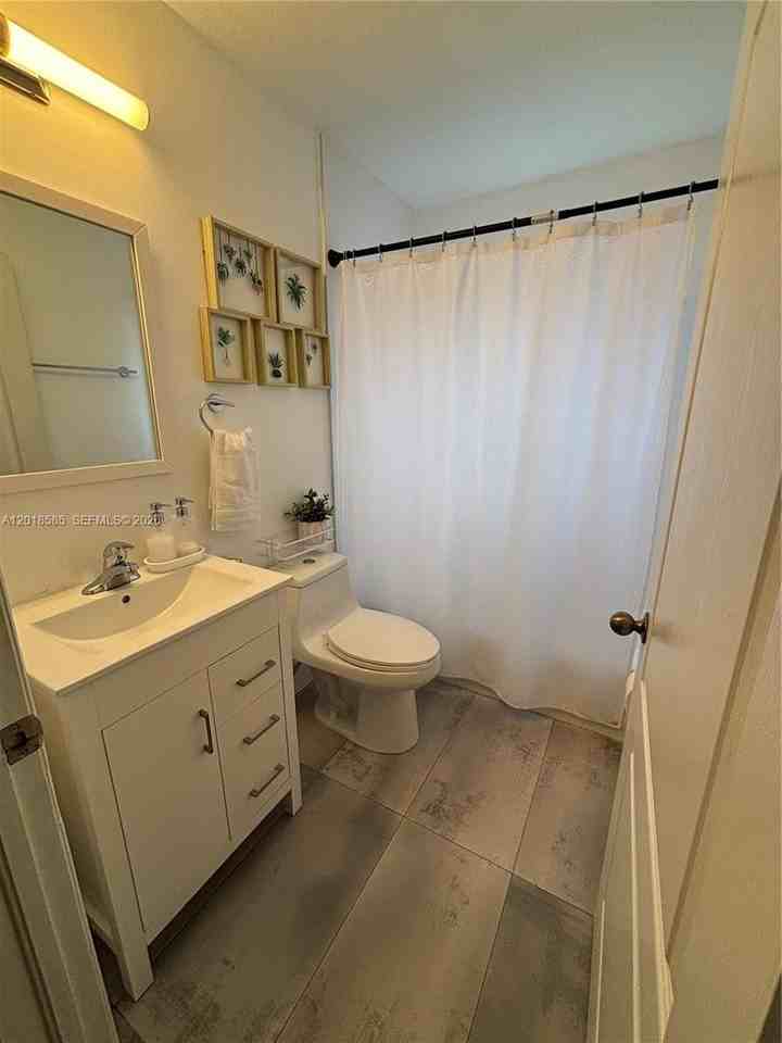 16274 Sw 71st Ter - Photo 5 of 7